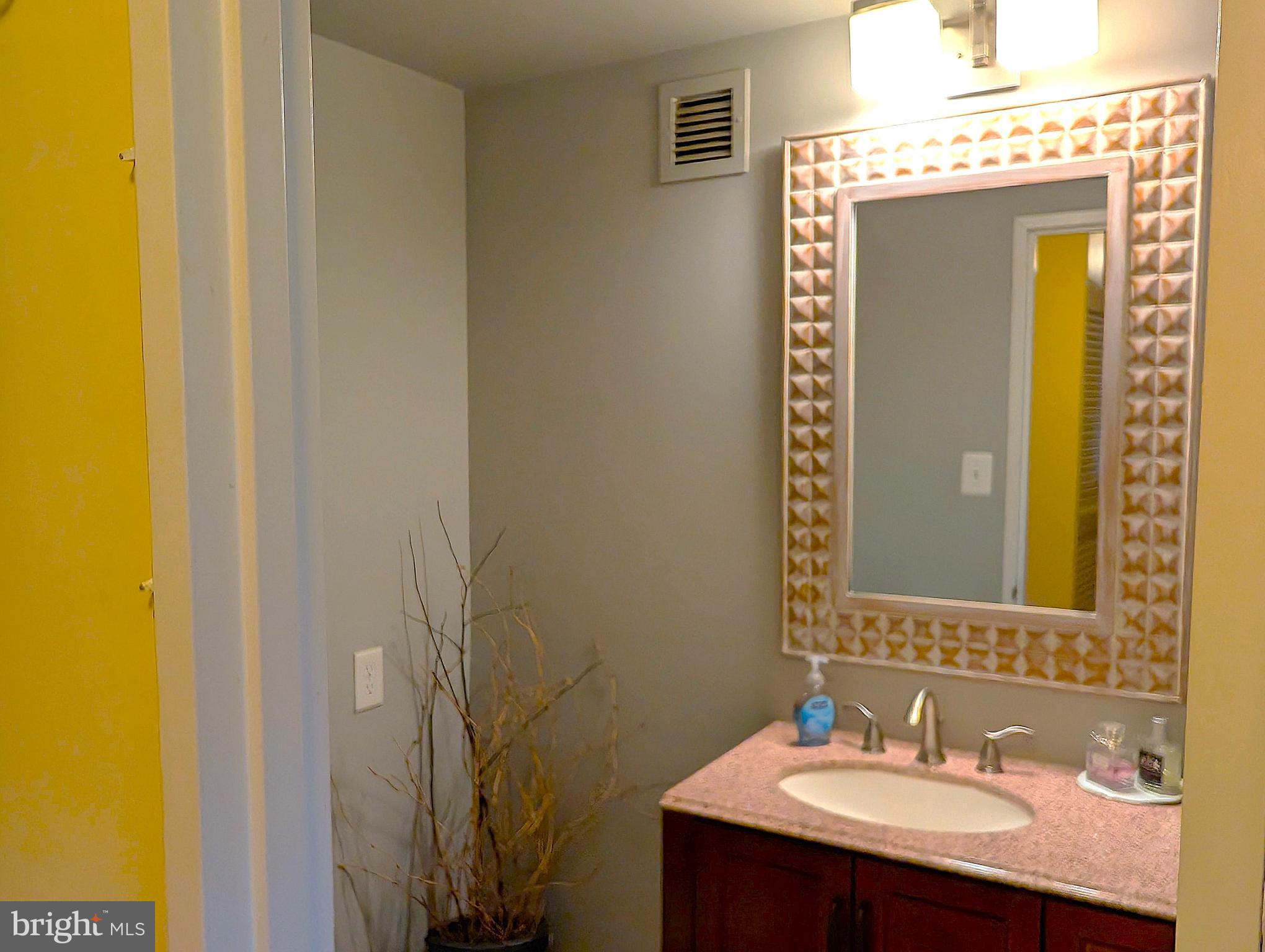 2555 PENNSYLVANIA AVENUE NW 408