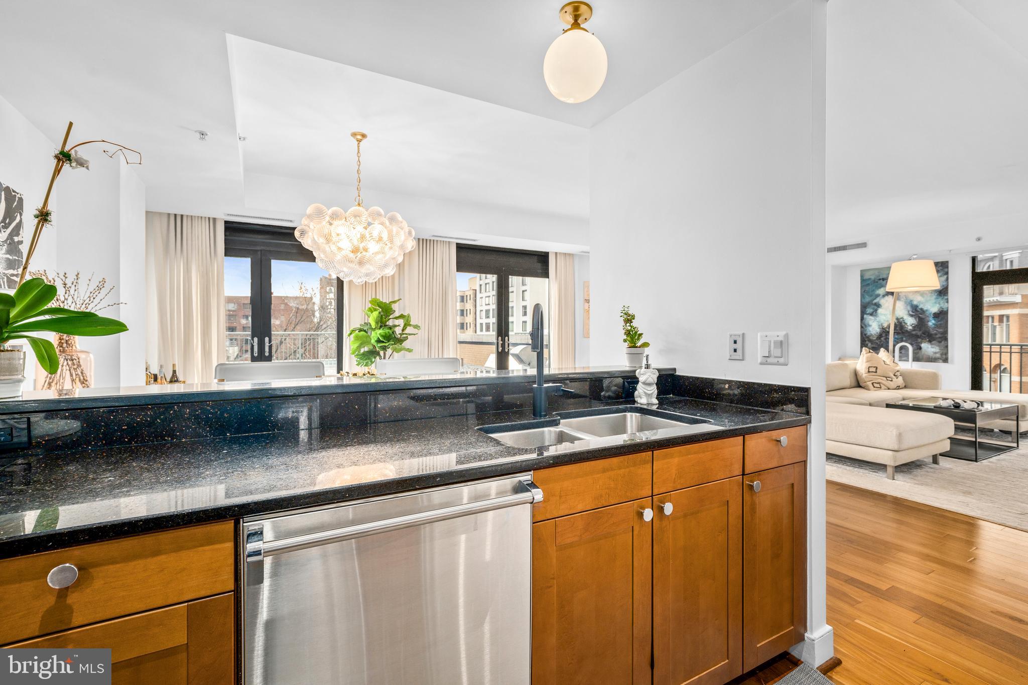 2425 L STREET NW 504