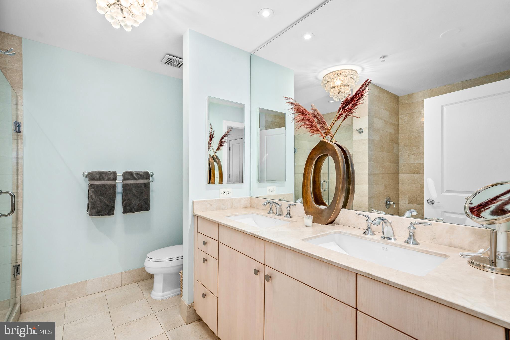 2425 L STREET NW 504