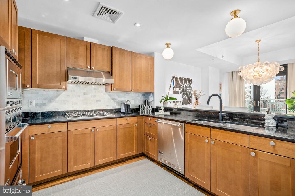 2425 L STREET NW 504