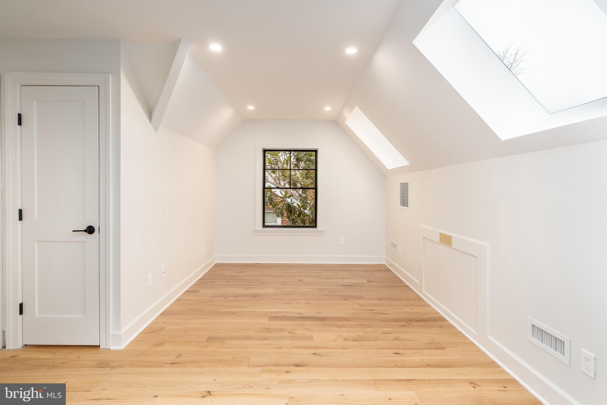 2619 WISCONSIN AVENUE NW