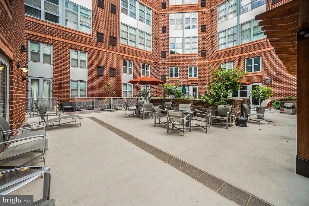1300 N STREET NW 218