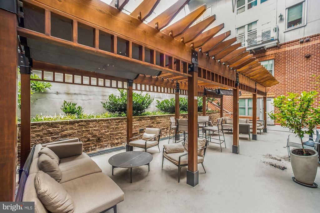 1300 N STREET NW 218