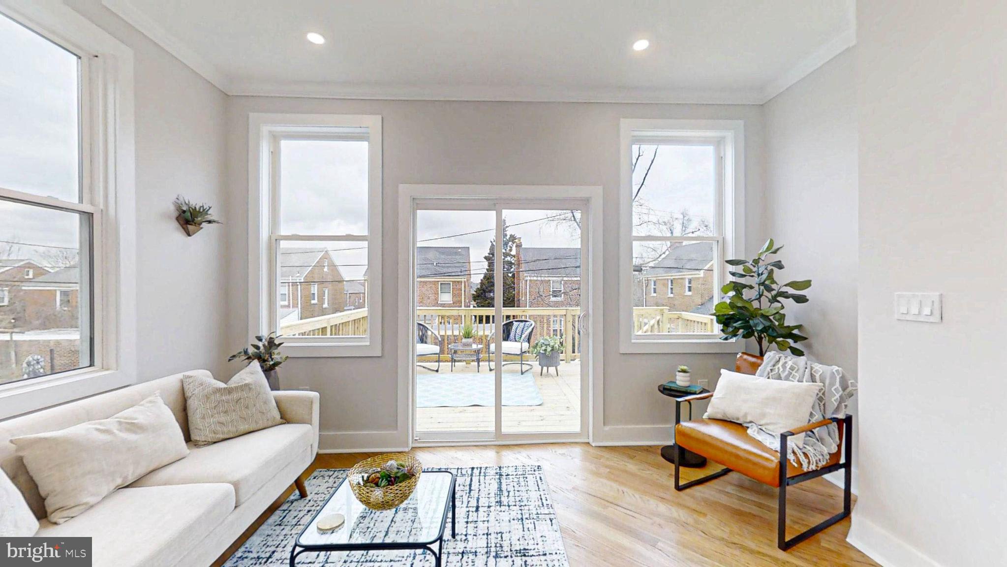 1336 RANDOLPH STREET NE