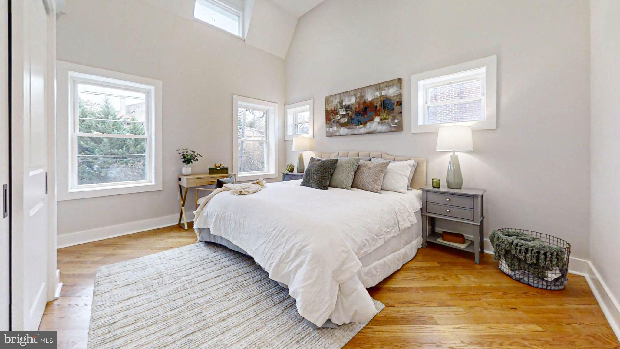 1336 RANDOLPH STREET NE