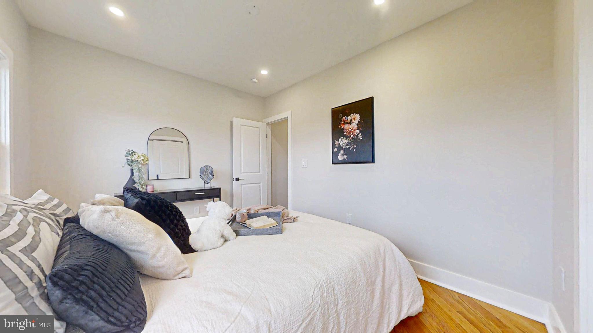 1336 RANDOLPH STREET NE