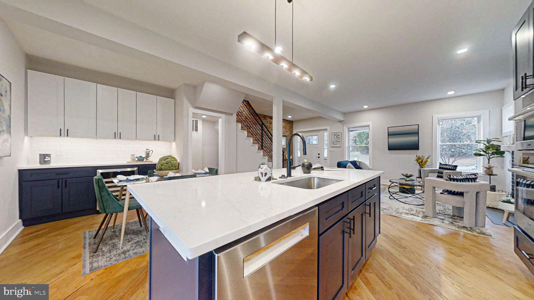 1336 RANDOLPH STREET NE