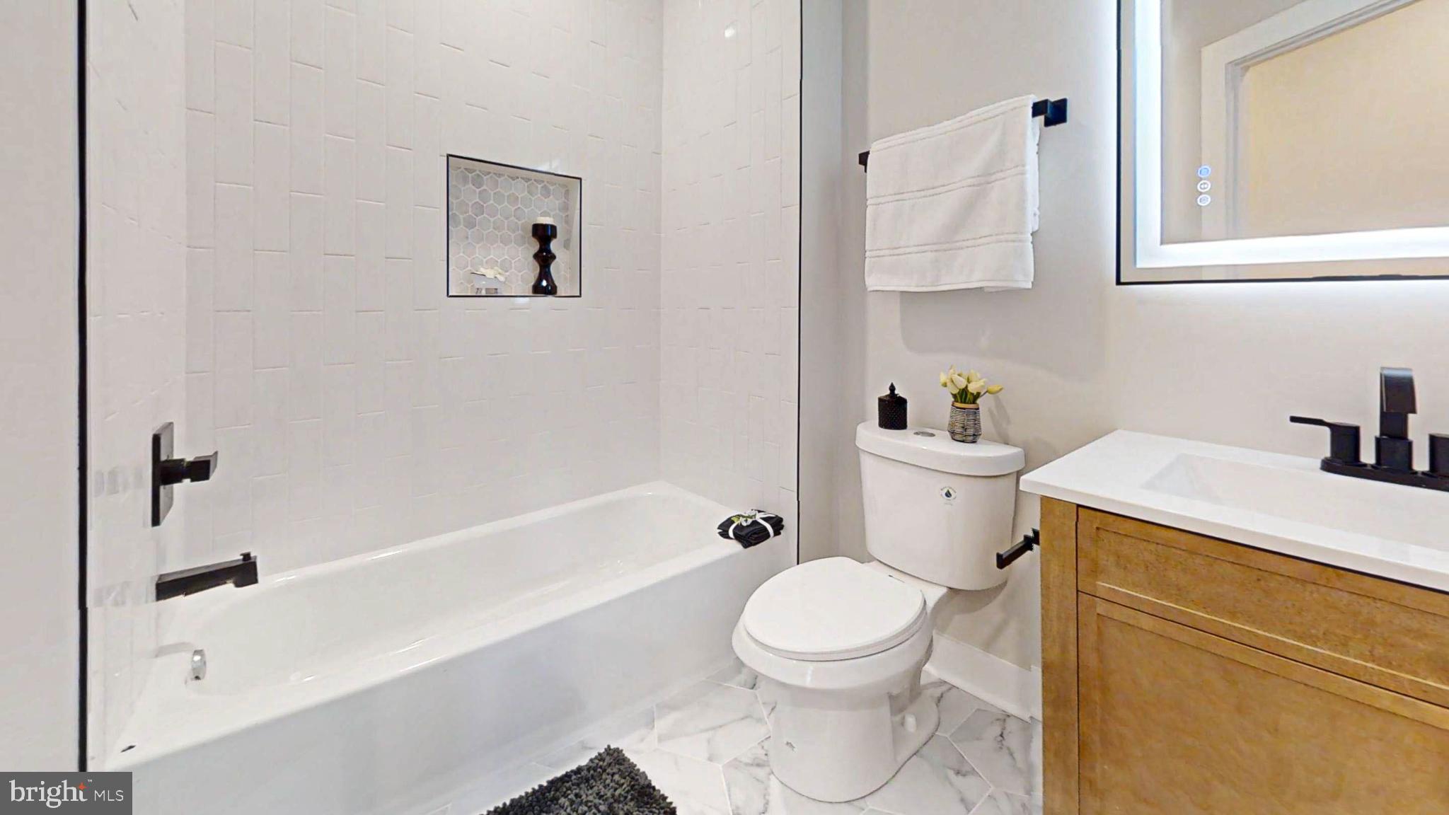 1336 RANDOLPH STREET NE