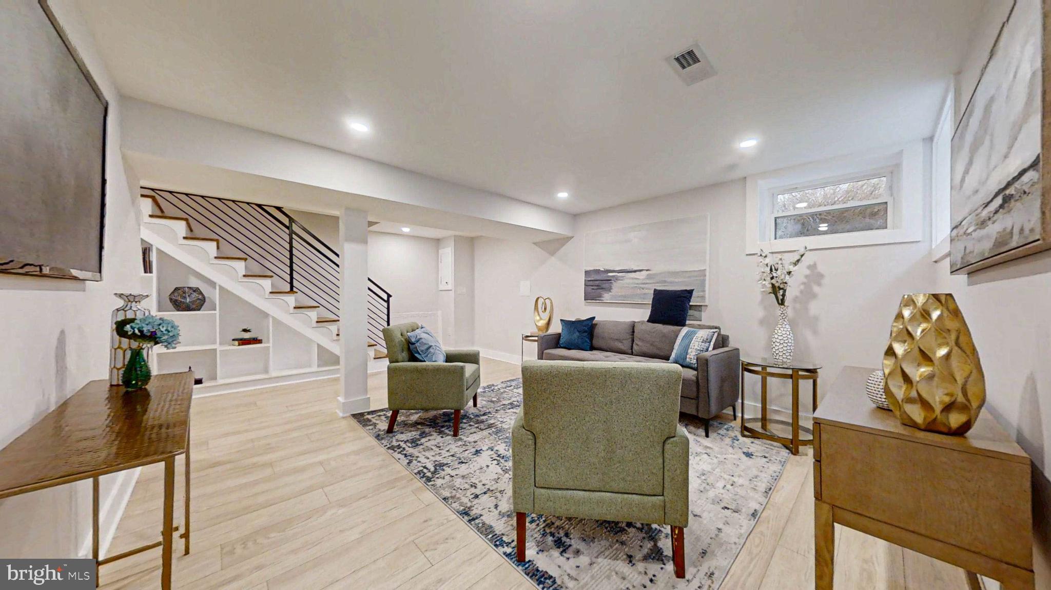 1336 RANDOLPH STREET NE