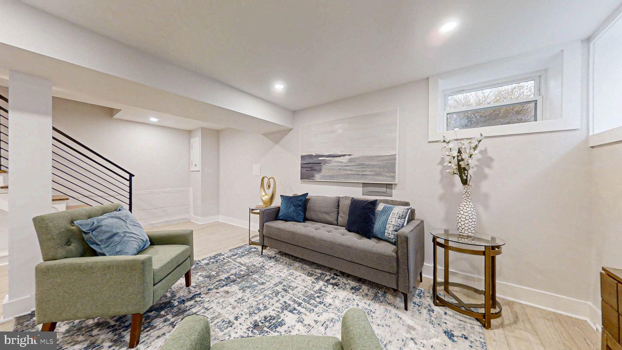 1336 RANDOLPH STREET NE