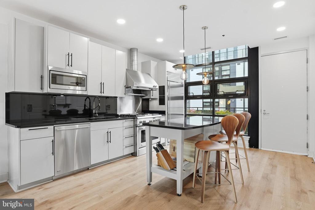 2125 14TH STREET NW 304W