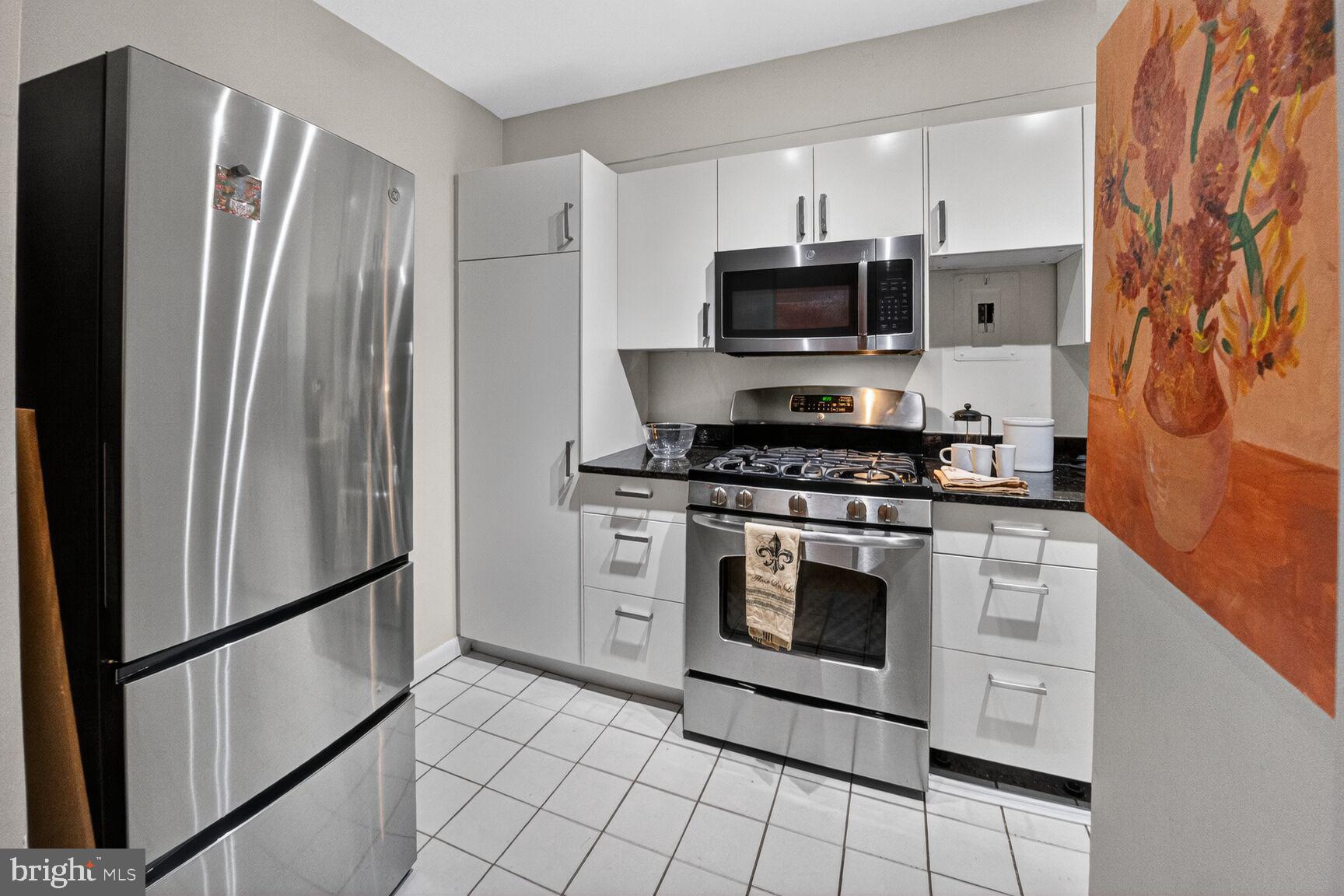 4201 CATHEDRAL AVENUE NW 222E