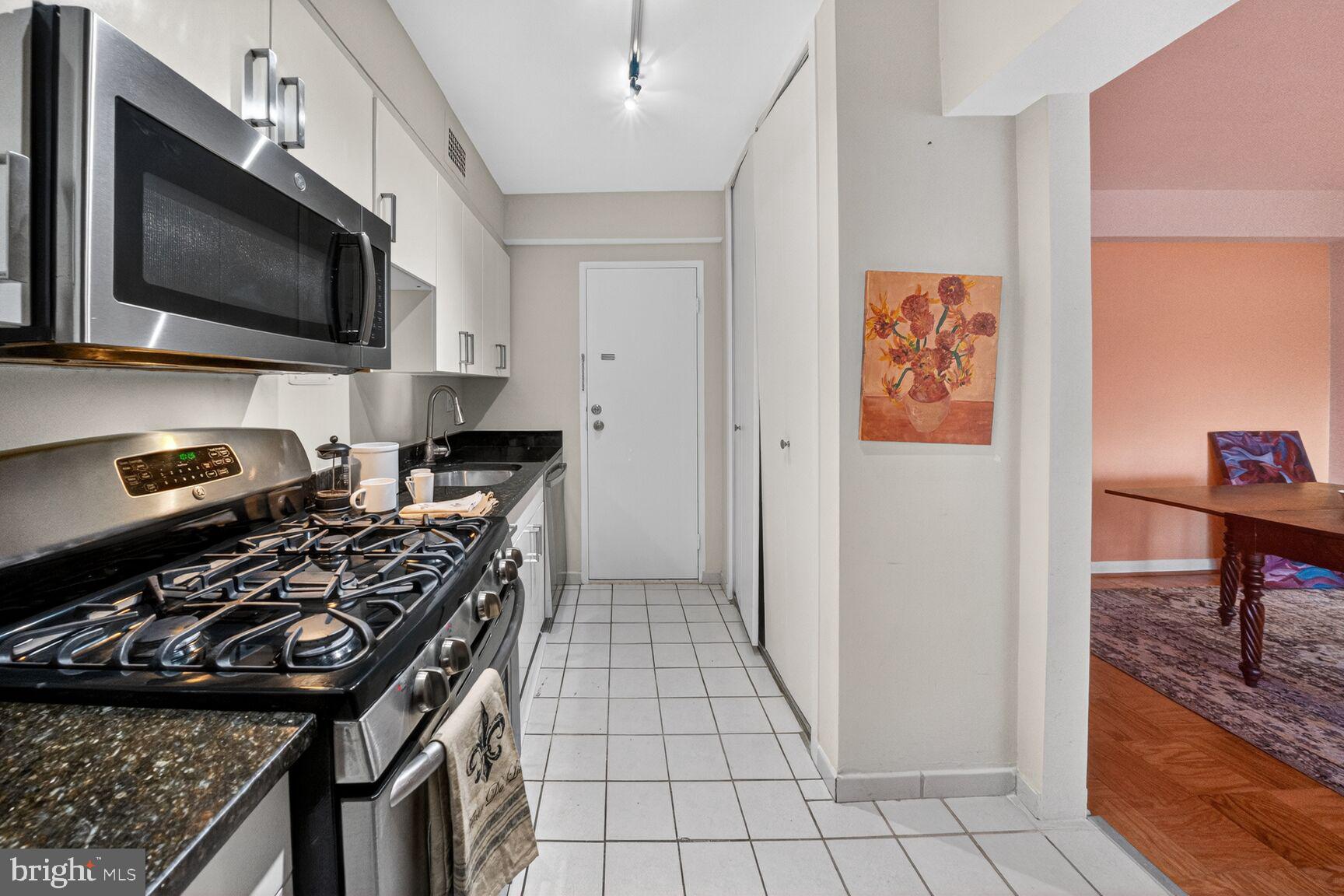 4201 CATHEDRAL AVENUE NW 222E