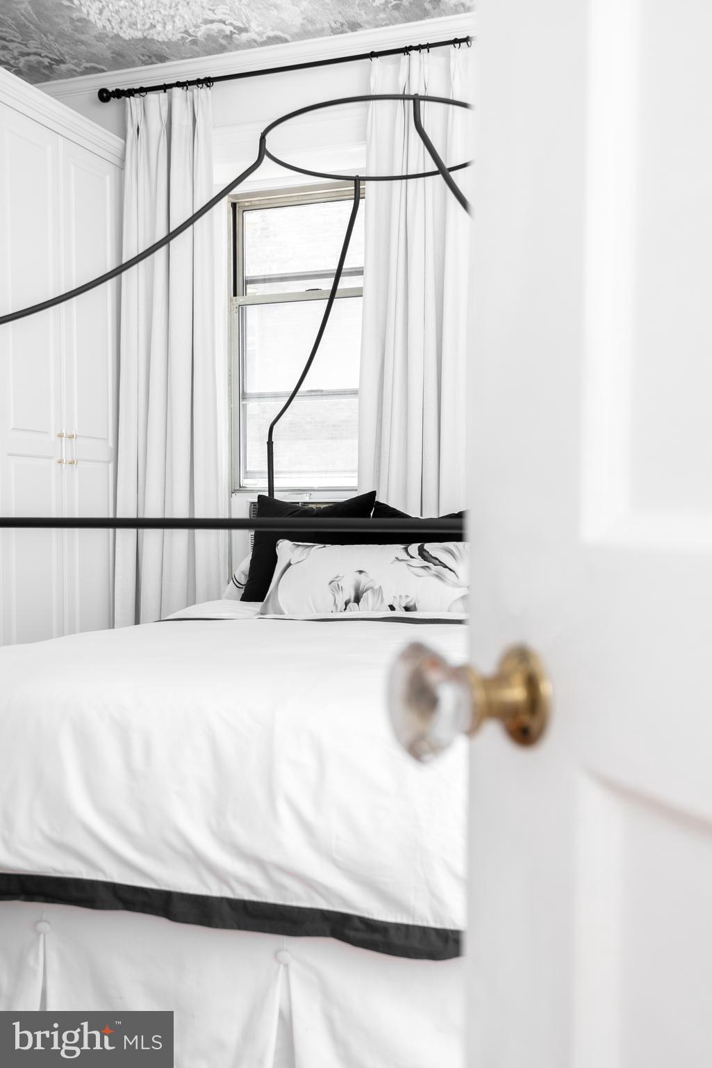 2022 COLUMBIA ROAD NW 318