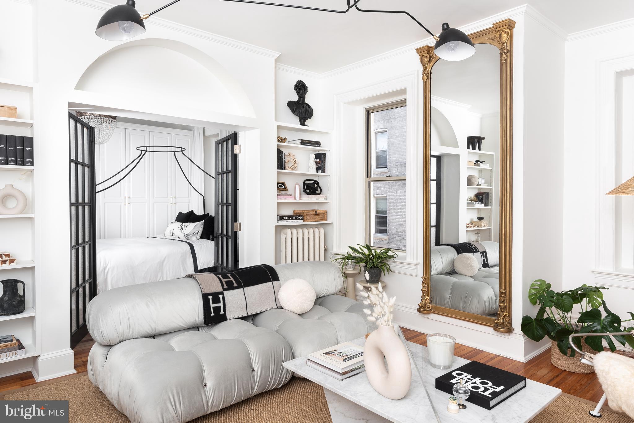 2022 COLUMBIA ROAD NW 318