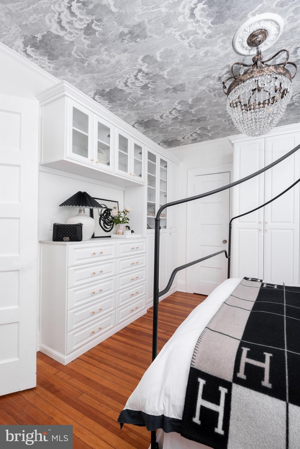 2022 COLUMBIA ROAD NW 318