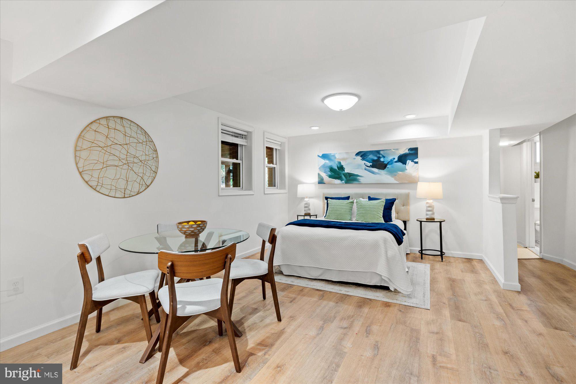 3268 CHESTNUT STREET NW