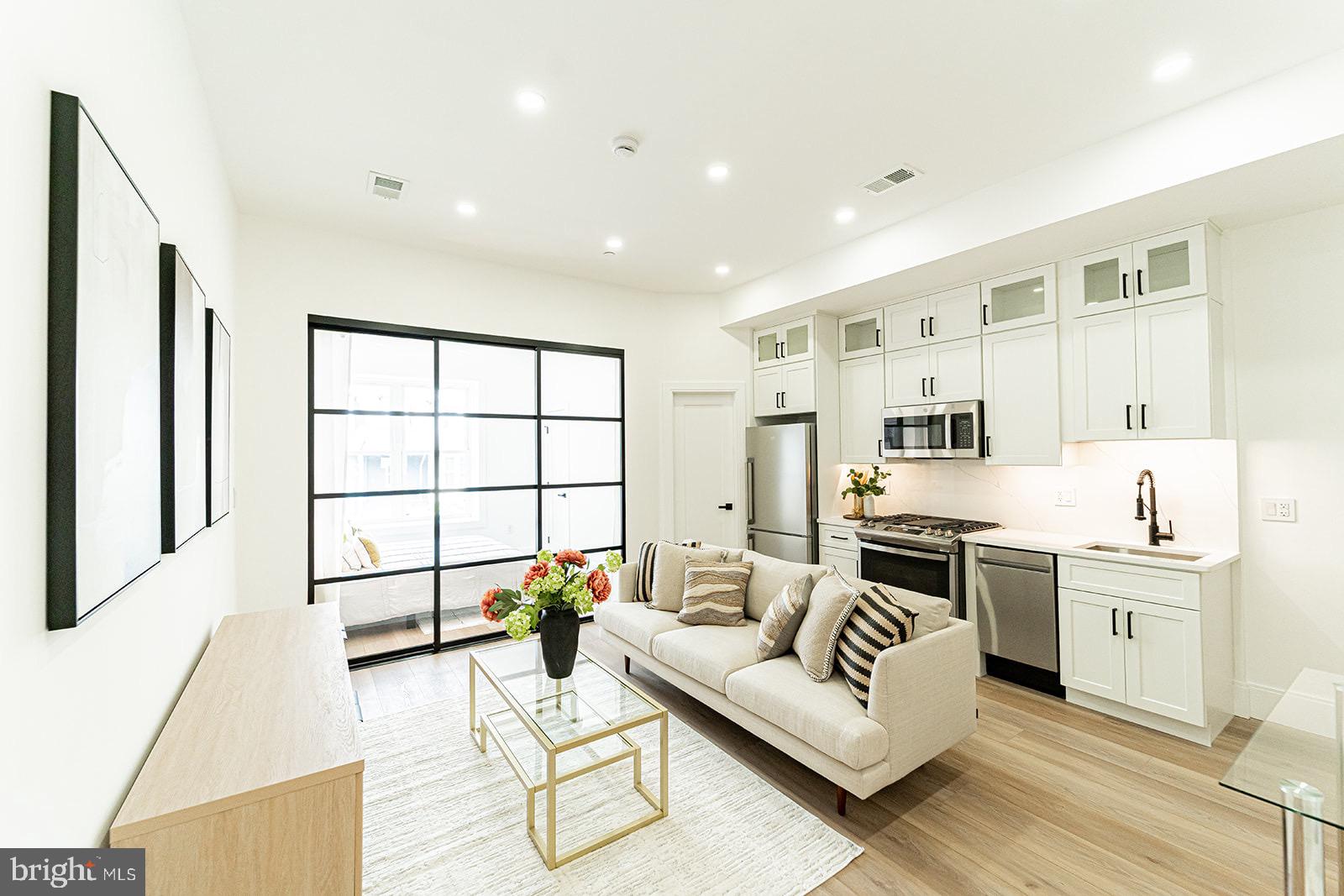 2517 ONTARIO ROAD NW 5