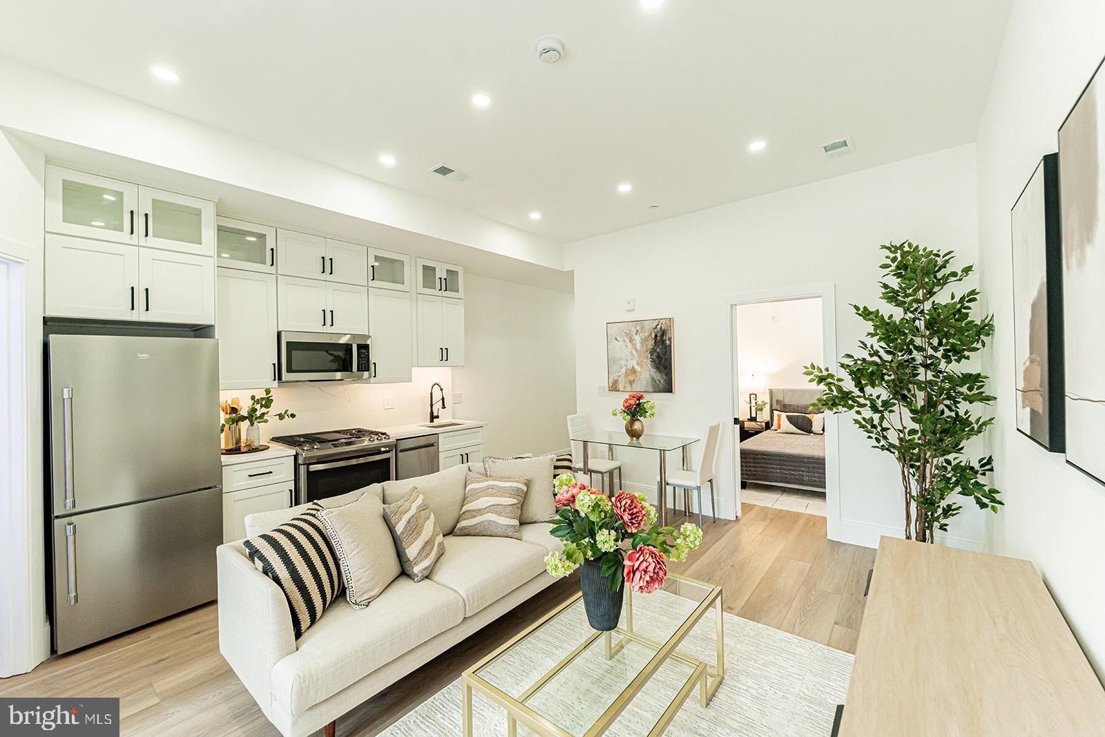 2517 ONTARIO ROAD NW 5