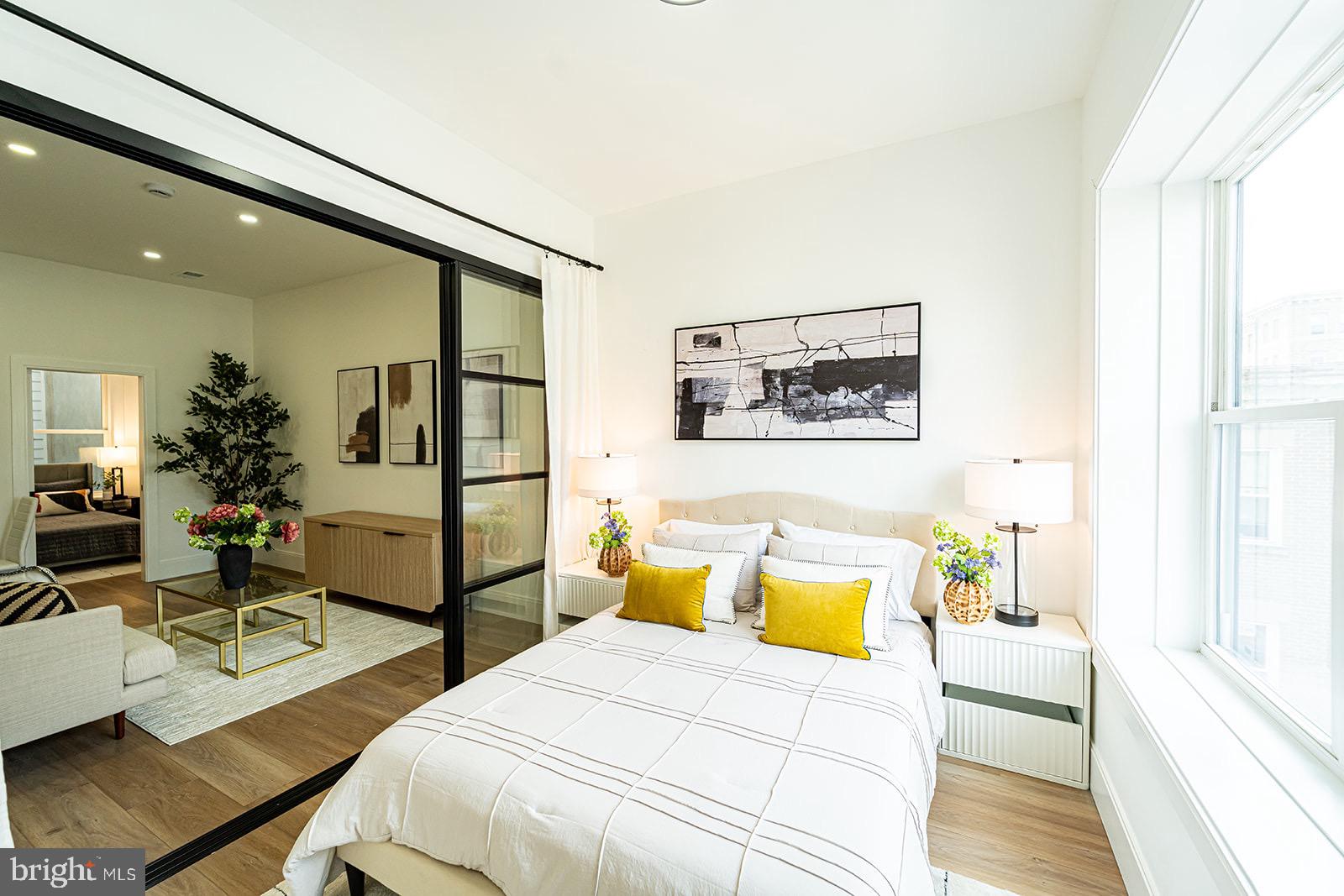 2517 ONTARIO ROAD NW 5