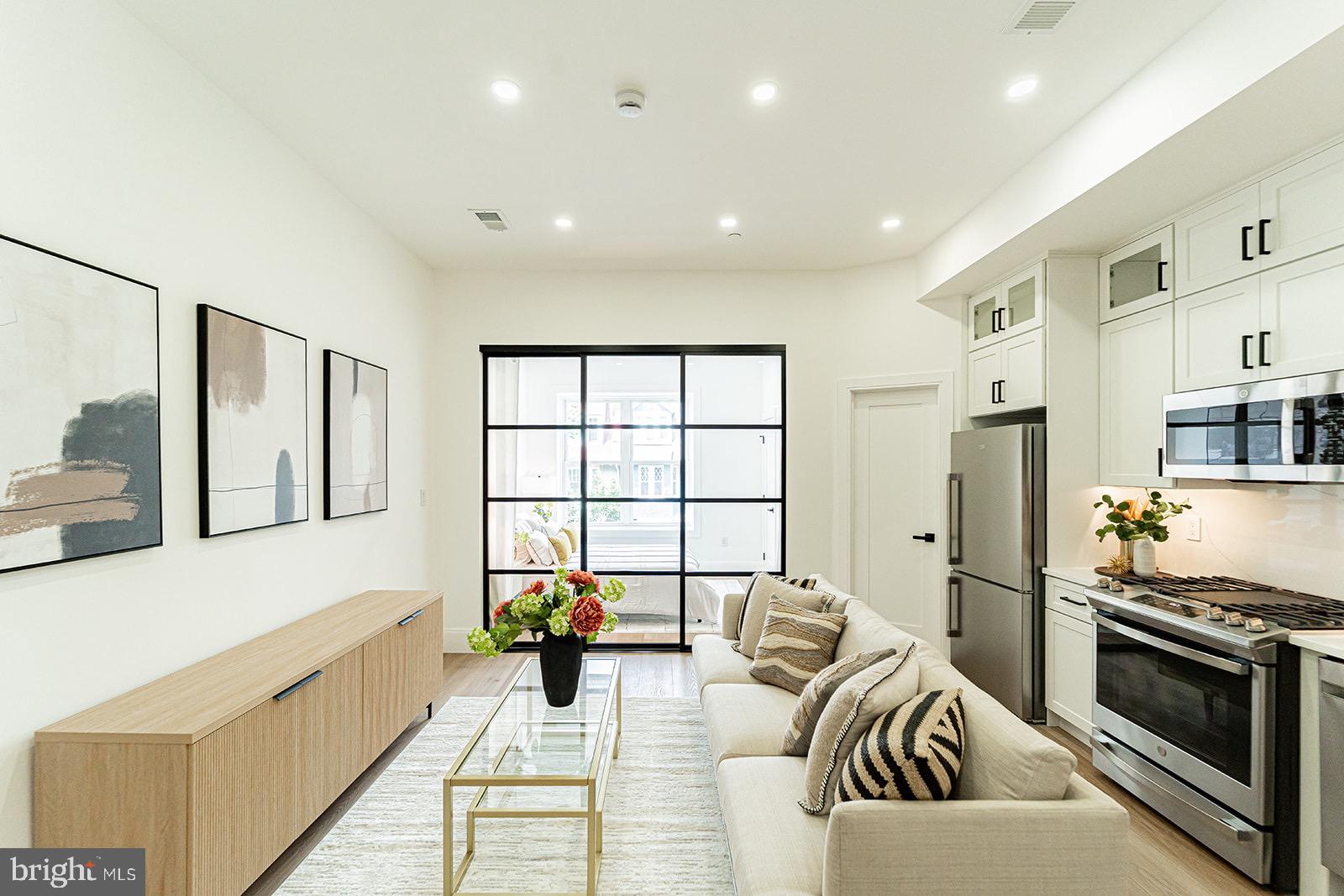 2517 ONTARIO ROAD NW 5