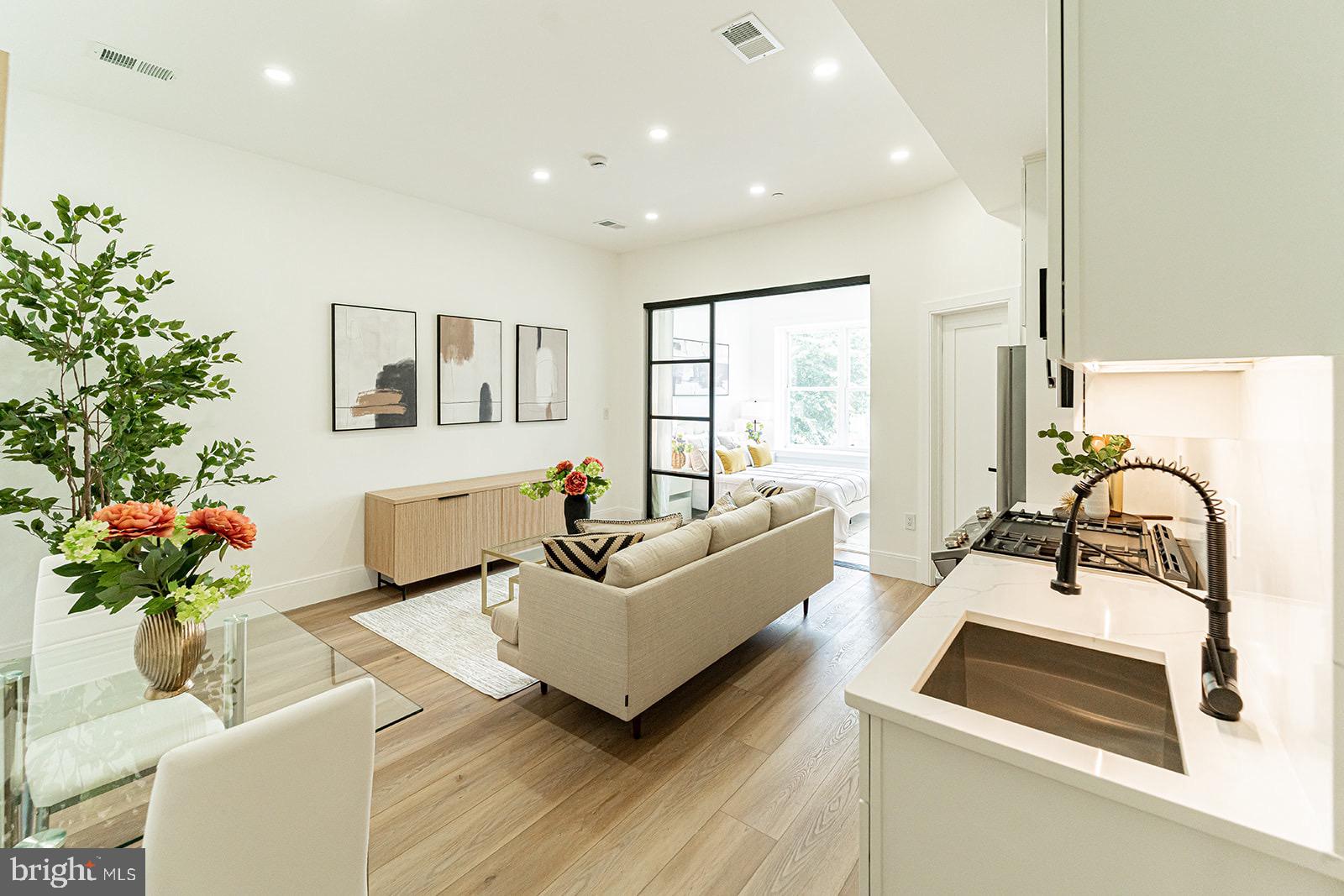 2517 ONTARIO ROAD NW 5