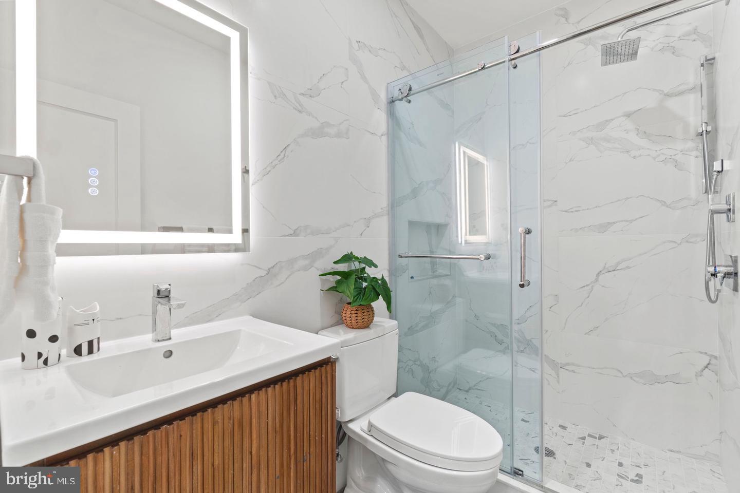 2517 ONTARIO ROAD NW 3