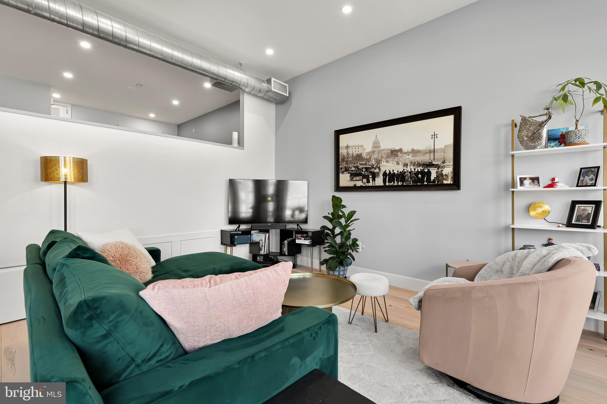 1390 V STREET NW 303