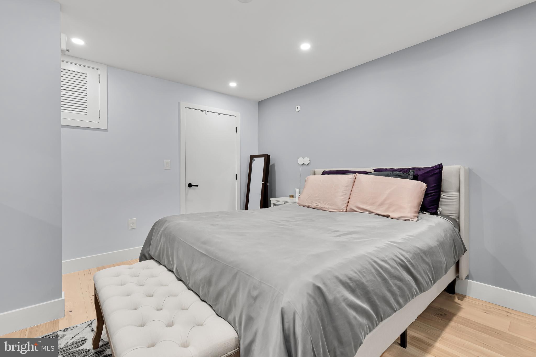 1390 V STREET NW 303