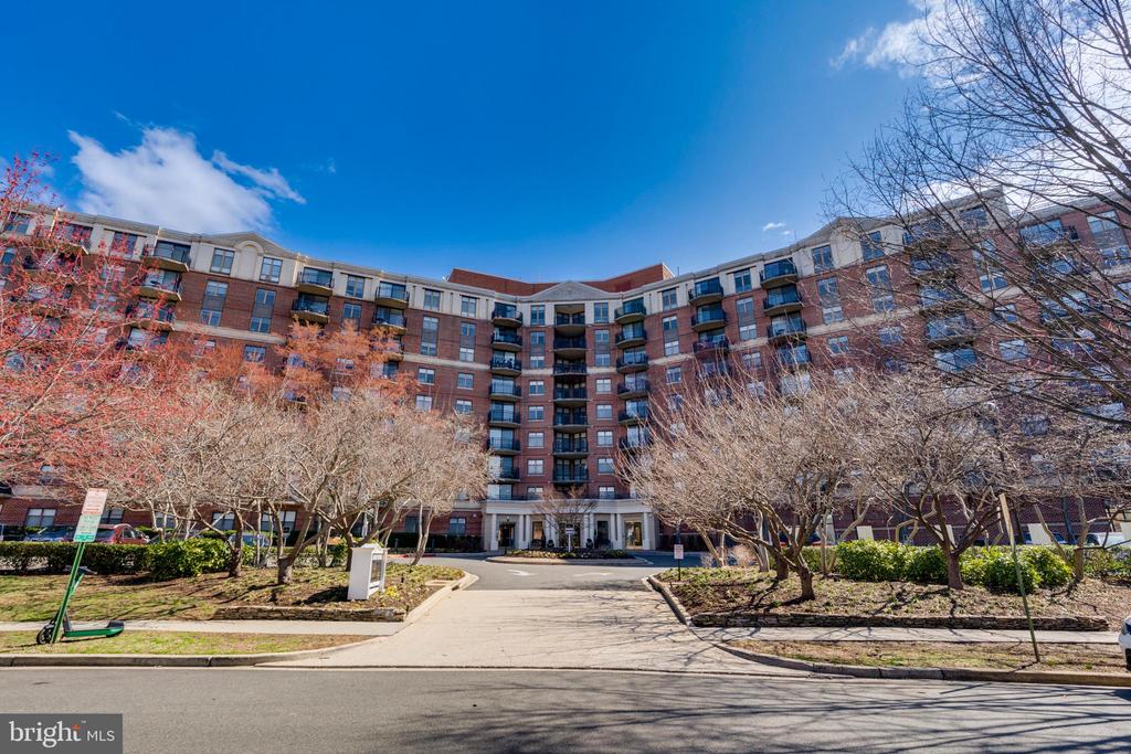 3401 38TH STREET NW 407