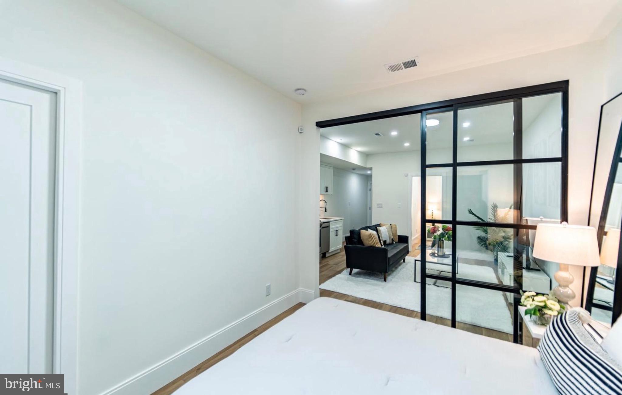 2517 ONTARIO ROAD NW 2