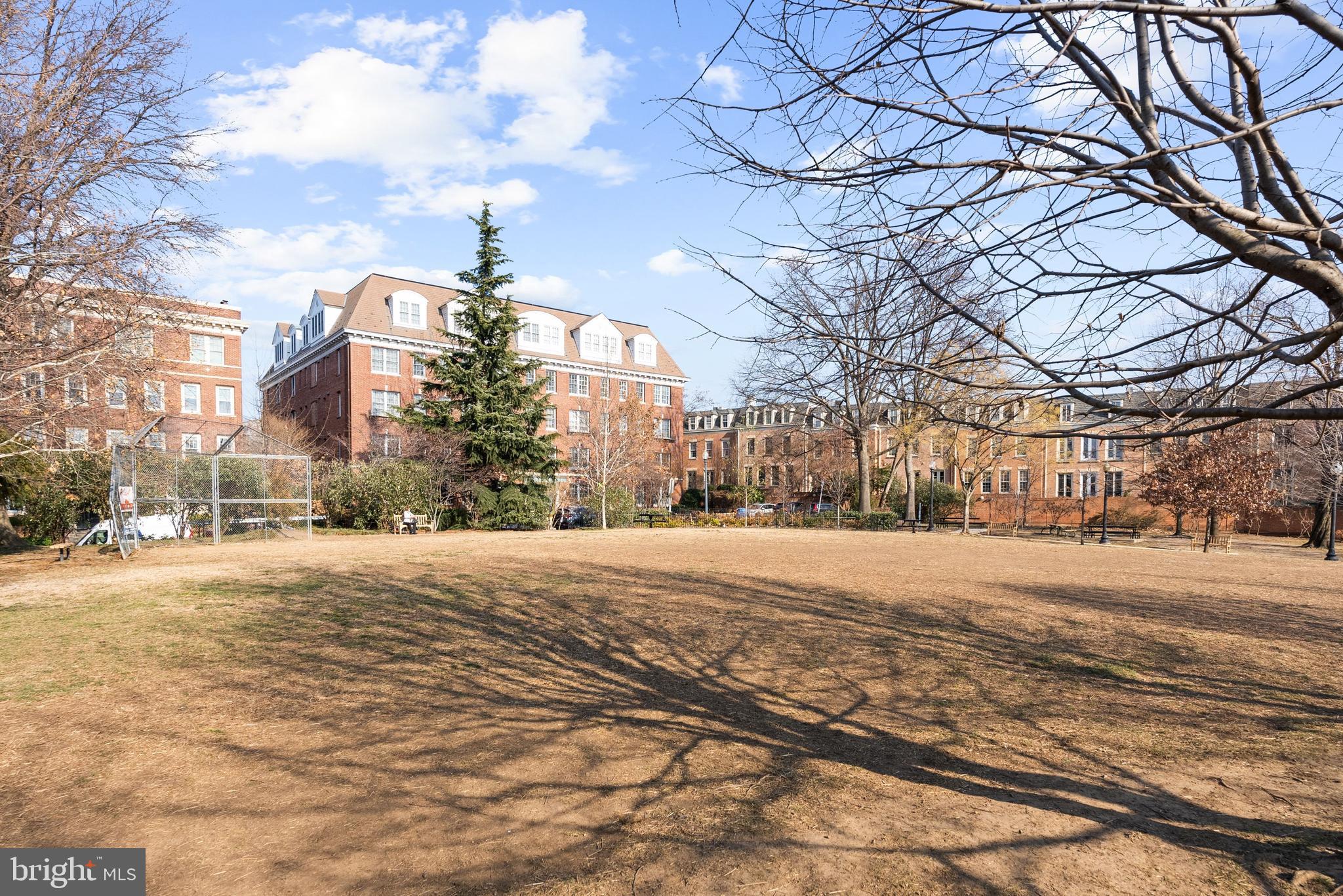 2225 CALIFORNIA STREET NW PH1