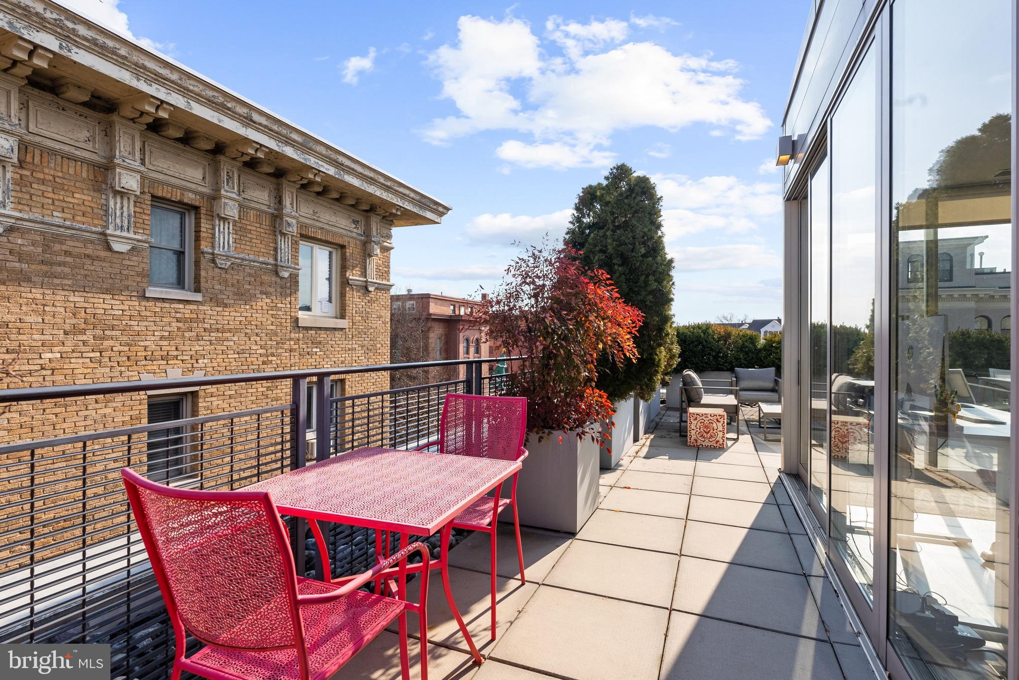 2225 CALIFORNIA STREET NW PH1