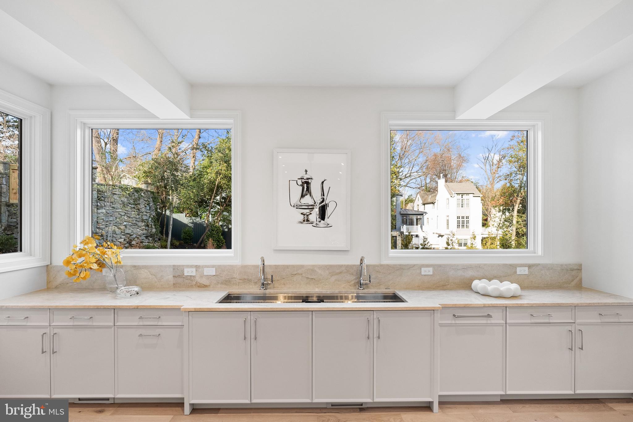 4433 CATHEDRAL AVENUE NW