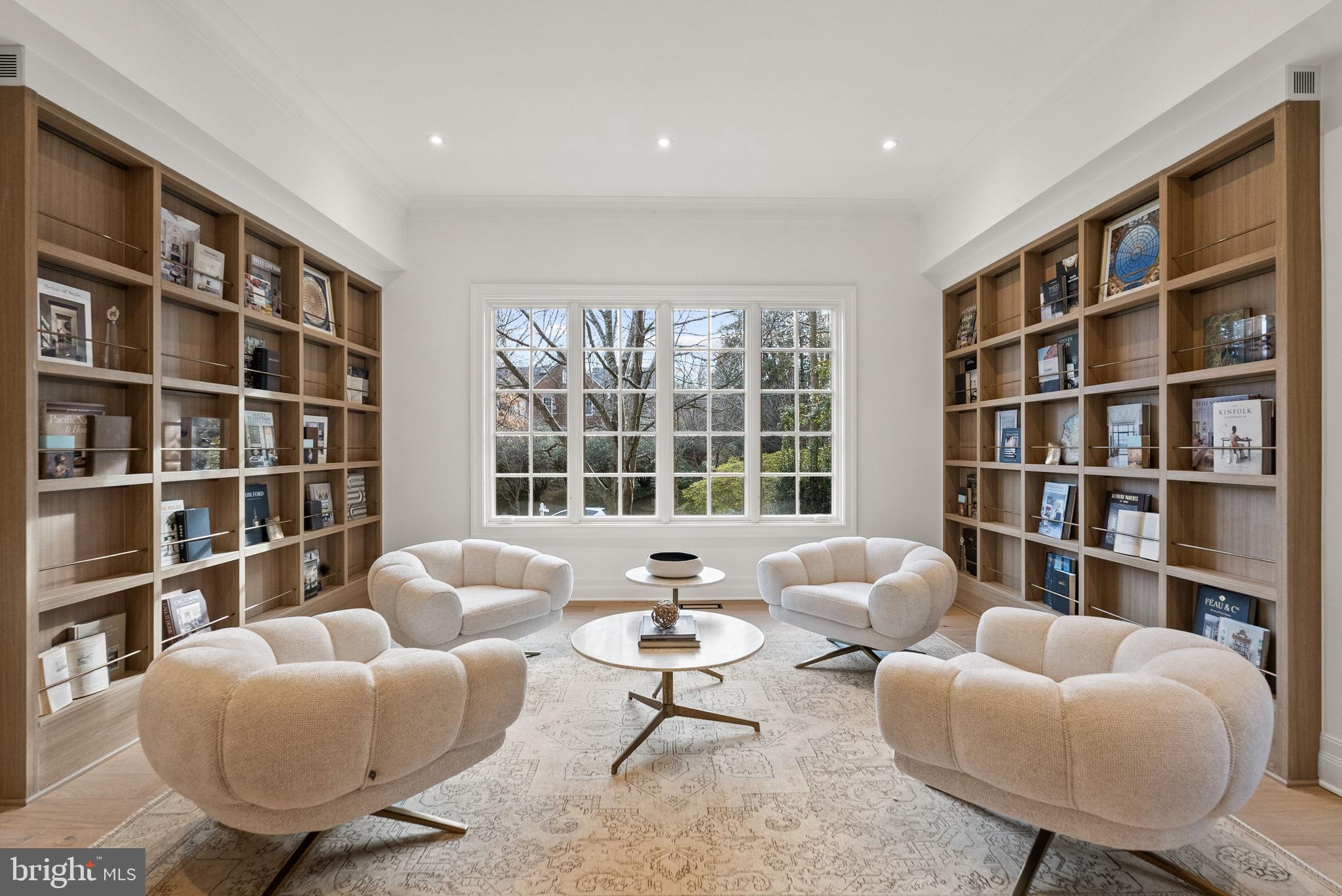 4433 CATHEDRAL AVENUE NW