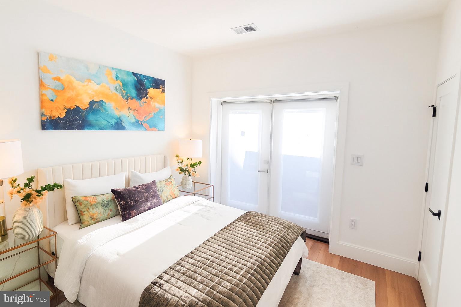 2517 ONTARIO ROAD NW 1