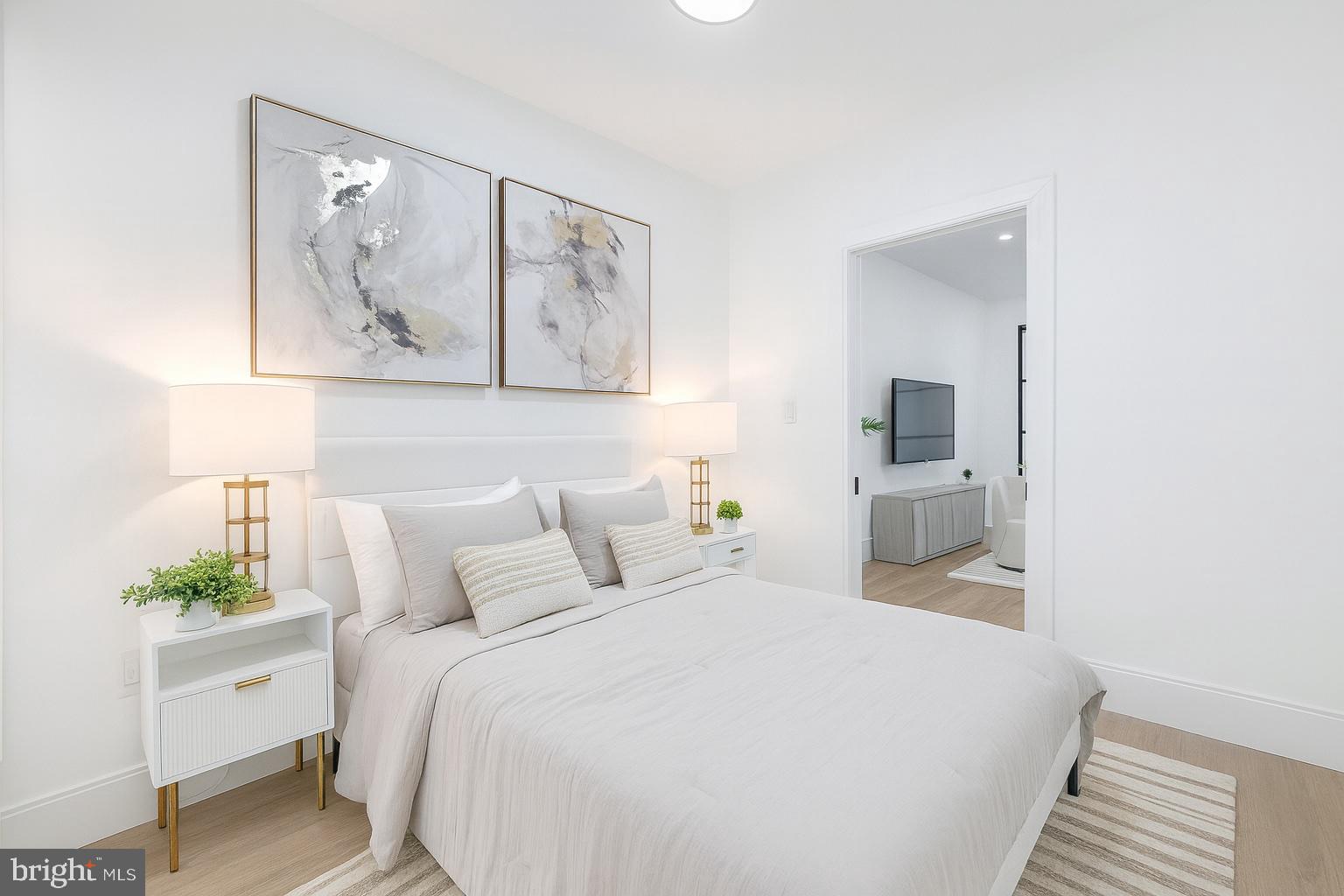 2517 ONTARIO ROAD NW 1