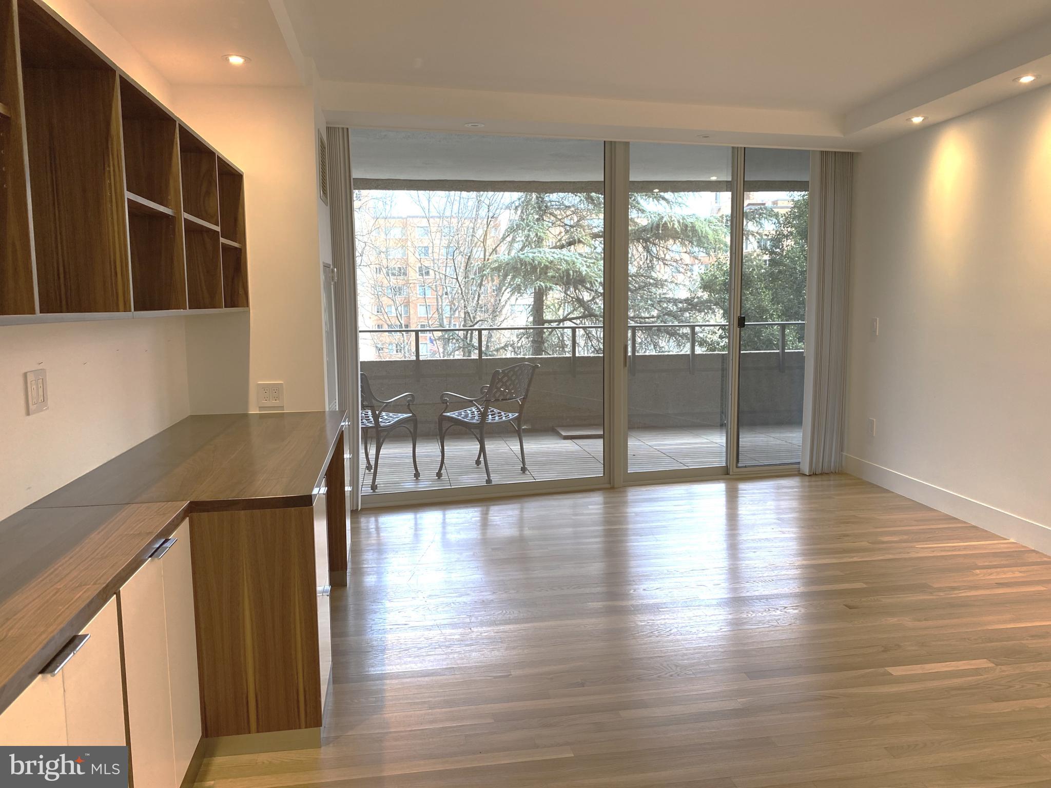 4200 NW MASSACHUSETTS AVENUE NW 313