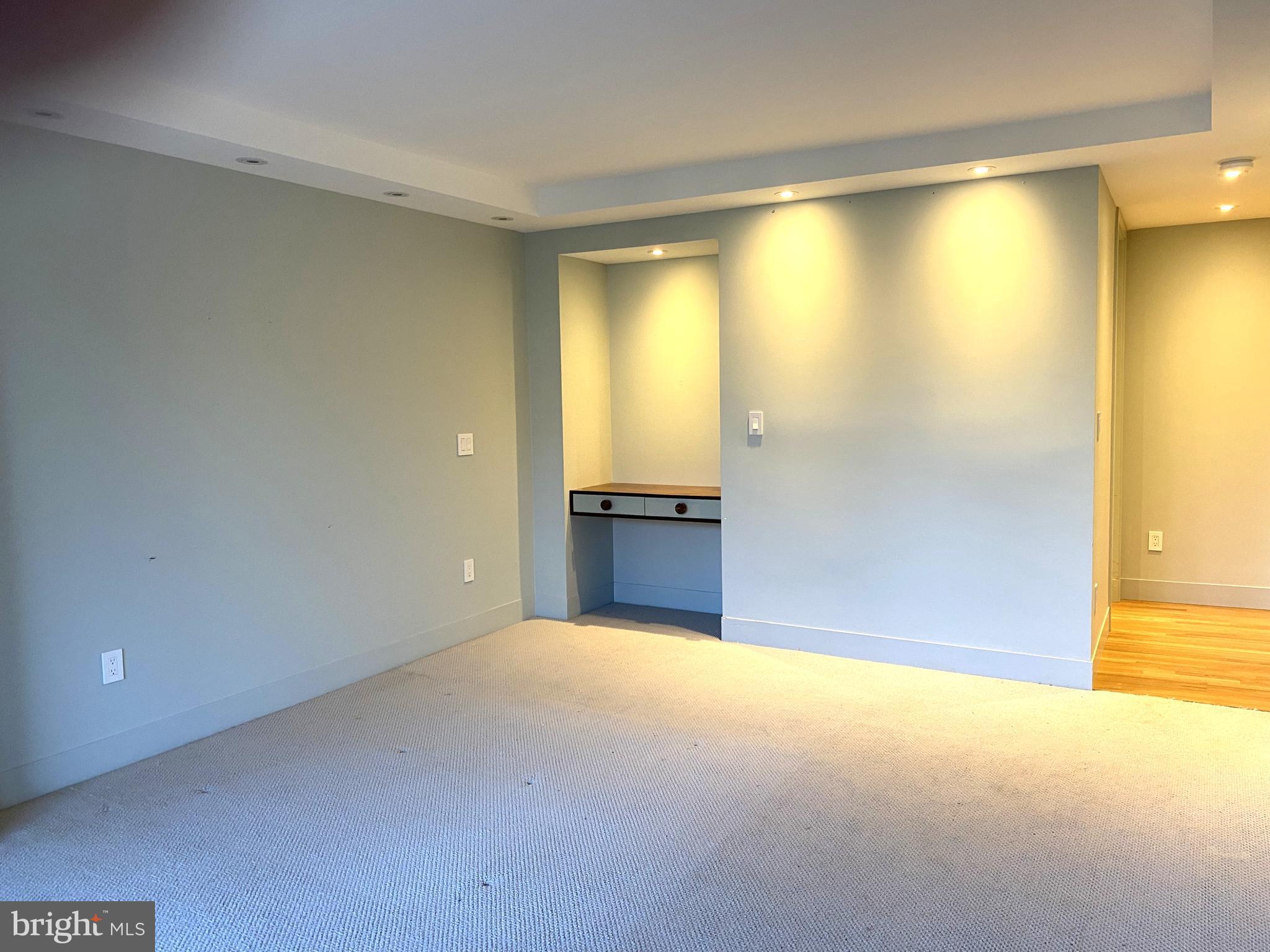 4200 NW MASSACHUSETTS AVENUE NW 313