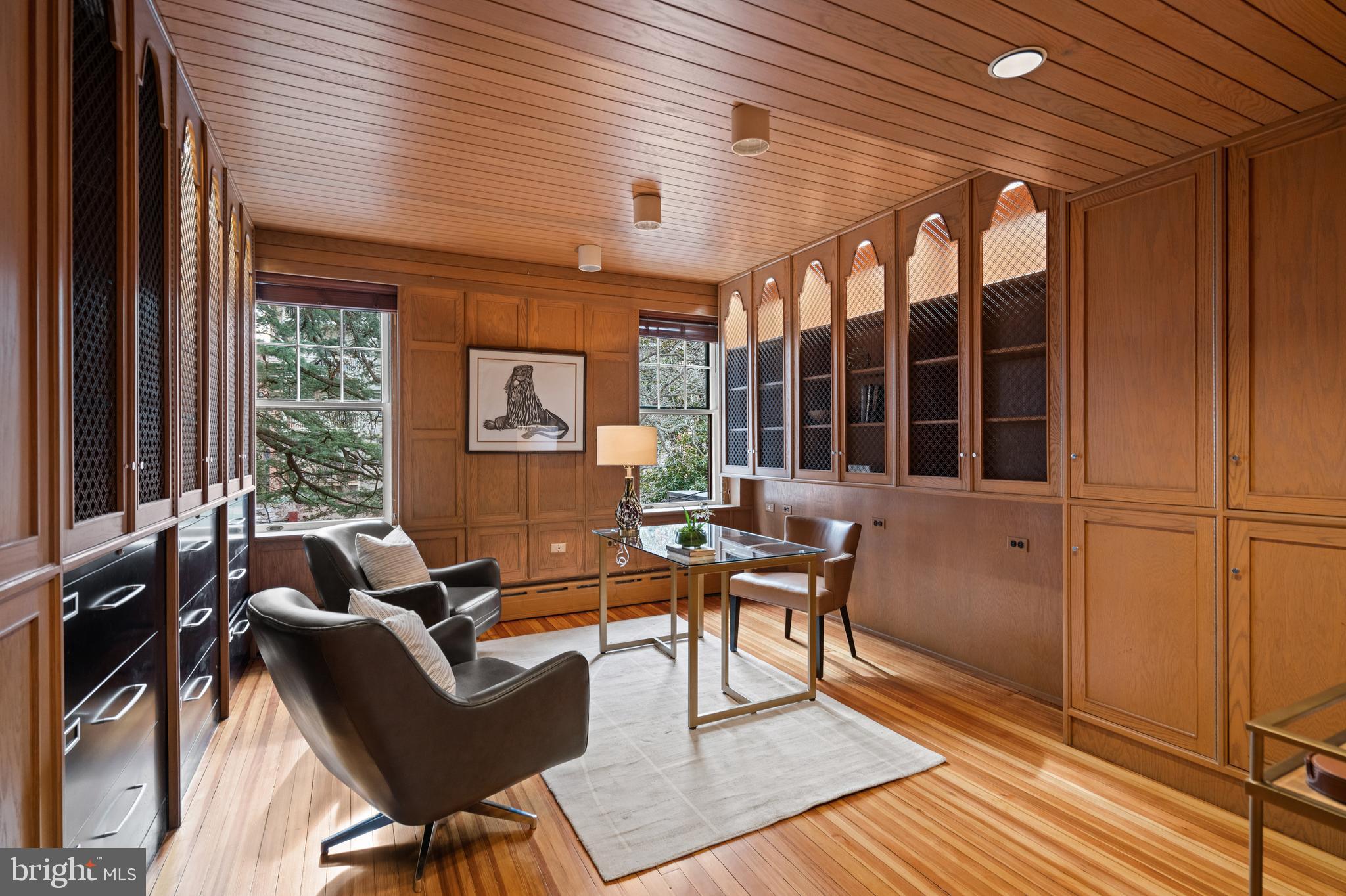 2214 WYOMING AVENUE NW