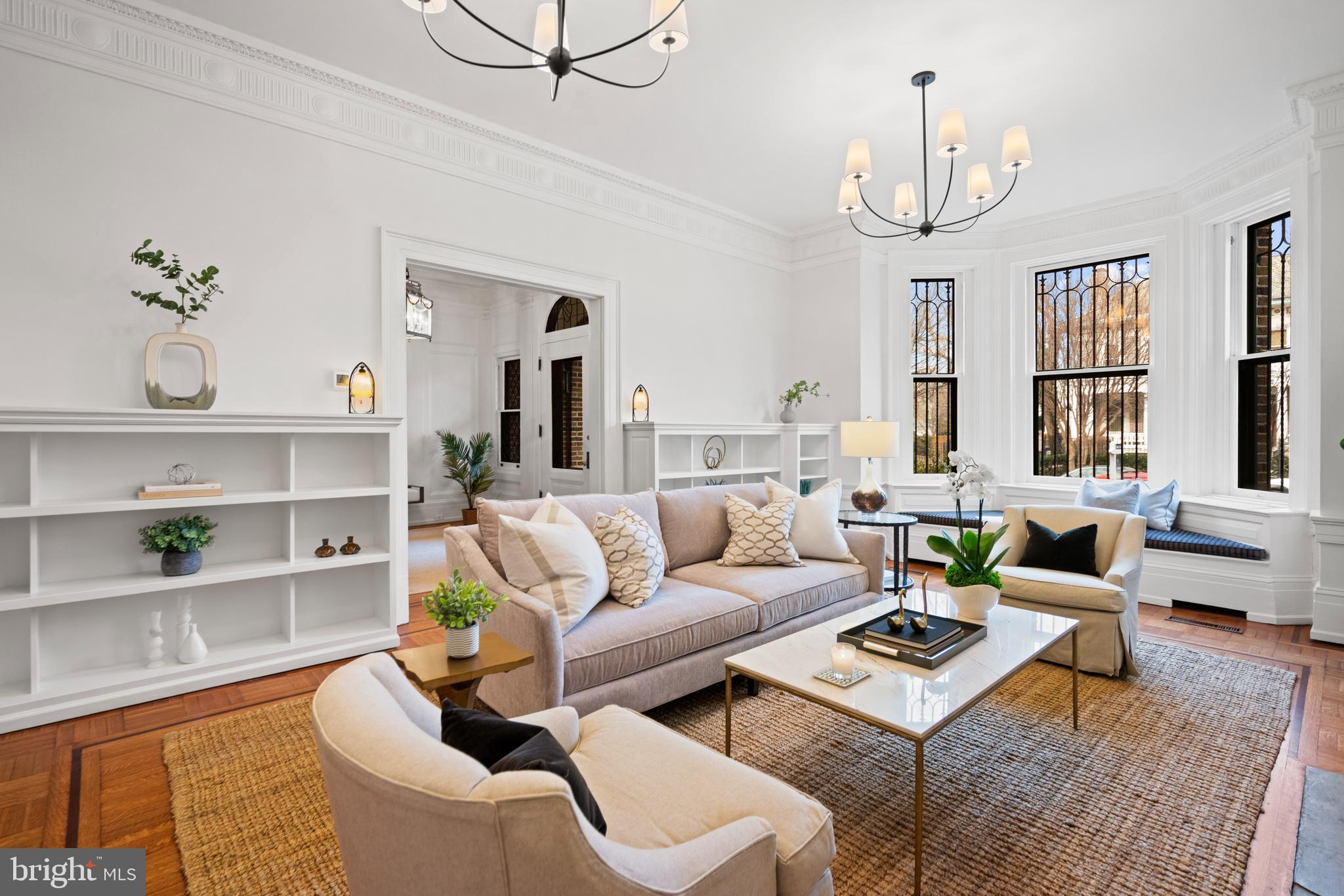 2214 WYOMING AVENUE NW