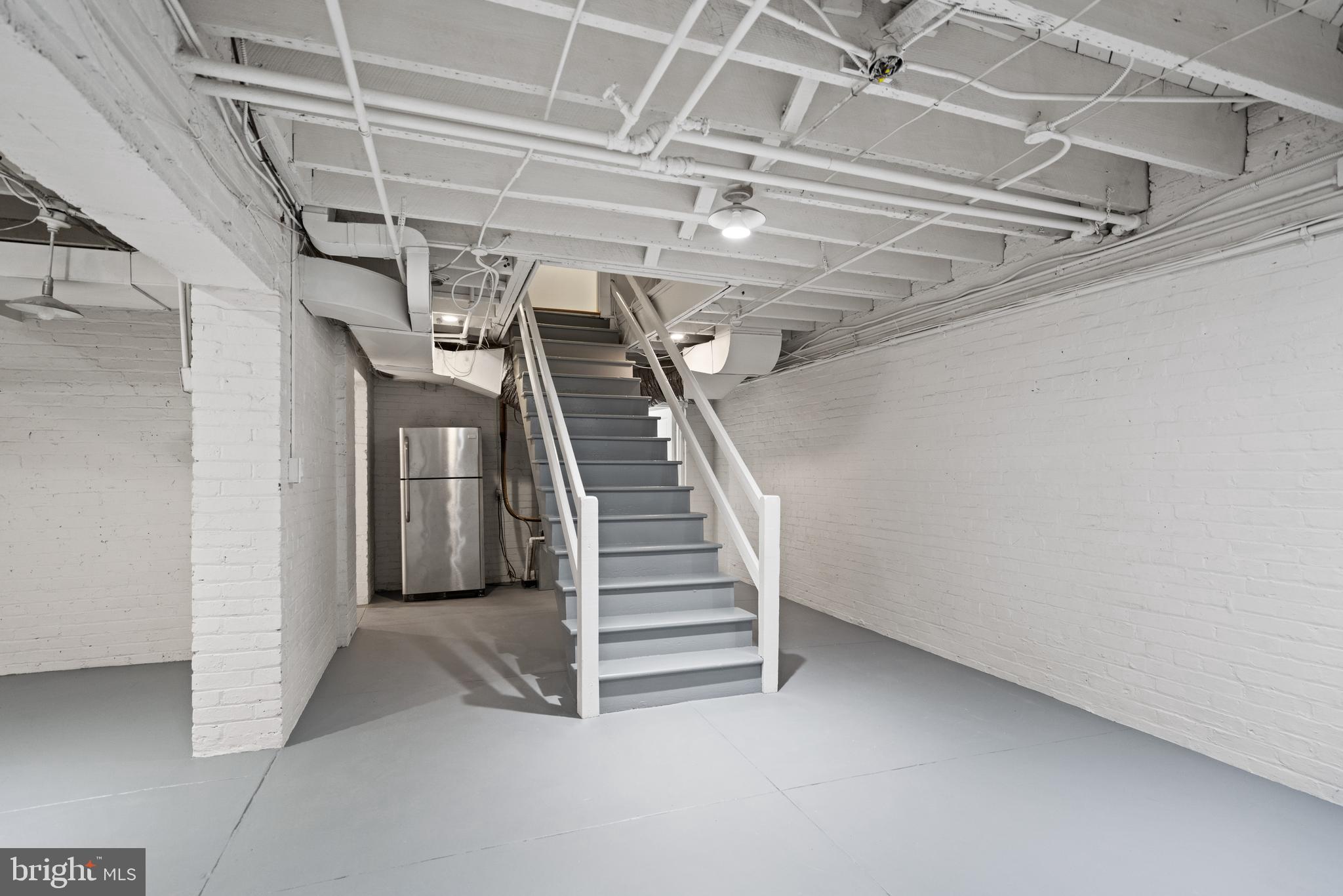 2214 WYOMING AVENUE NW