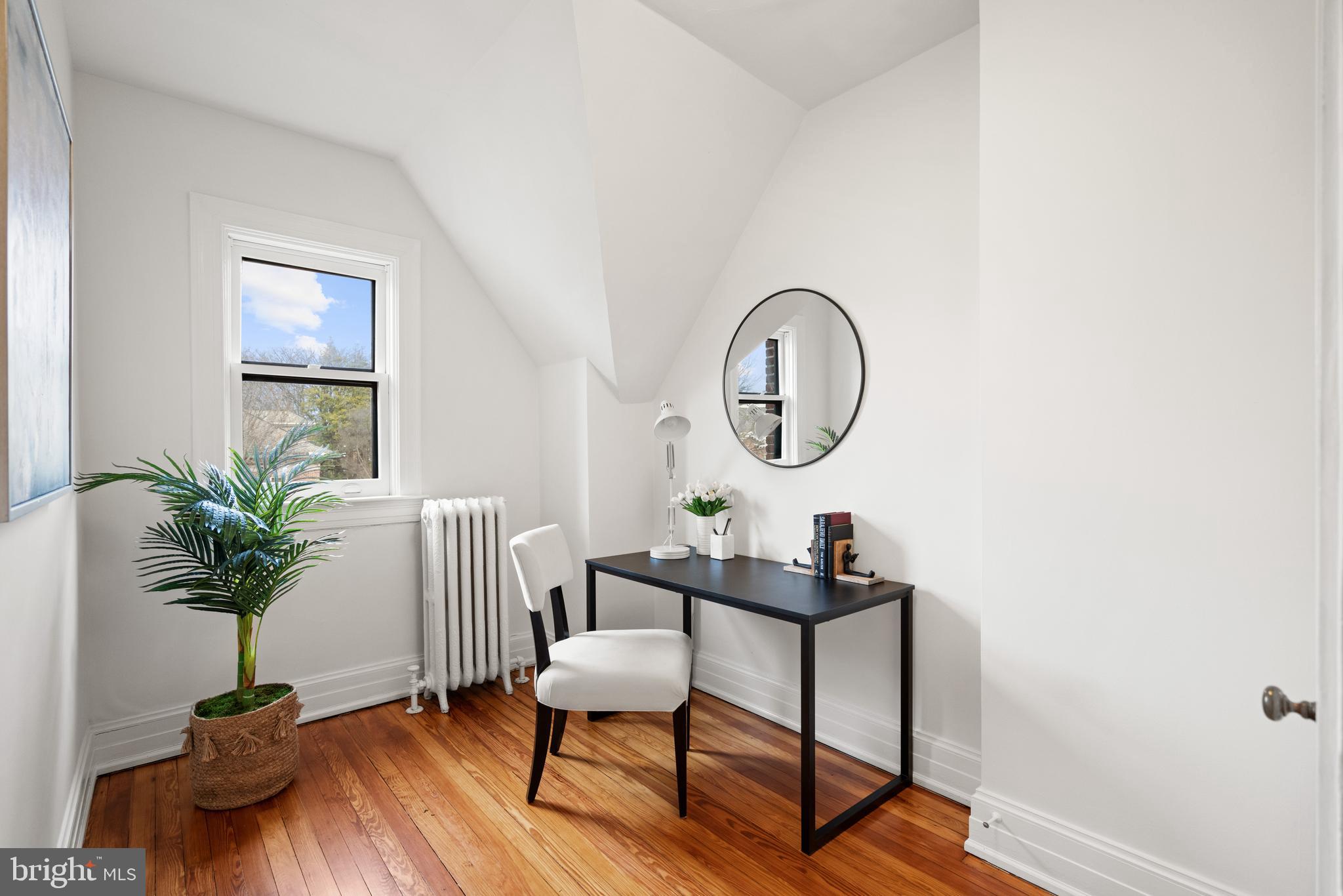 2214 WYOMING AVENUE NW