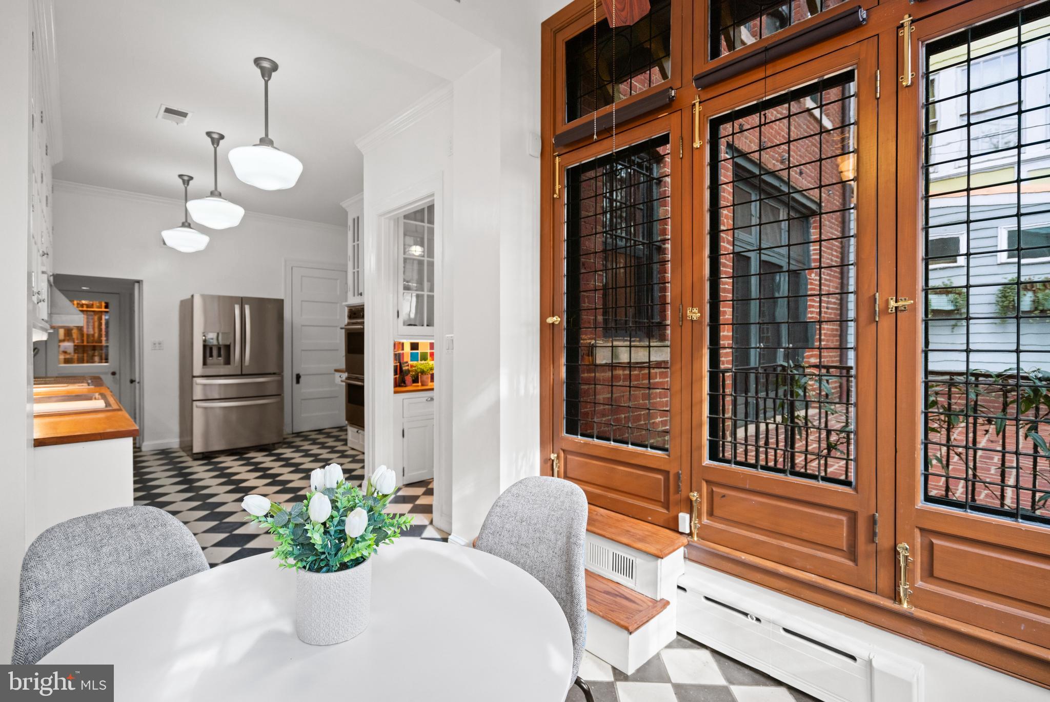 2214 WYOMING AVENUE NW