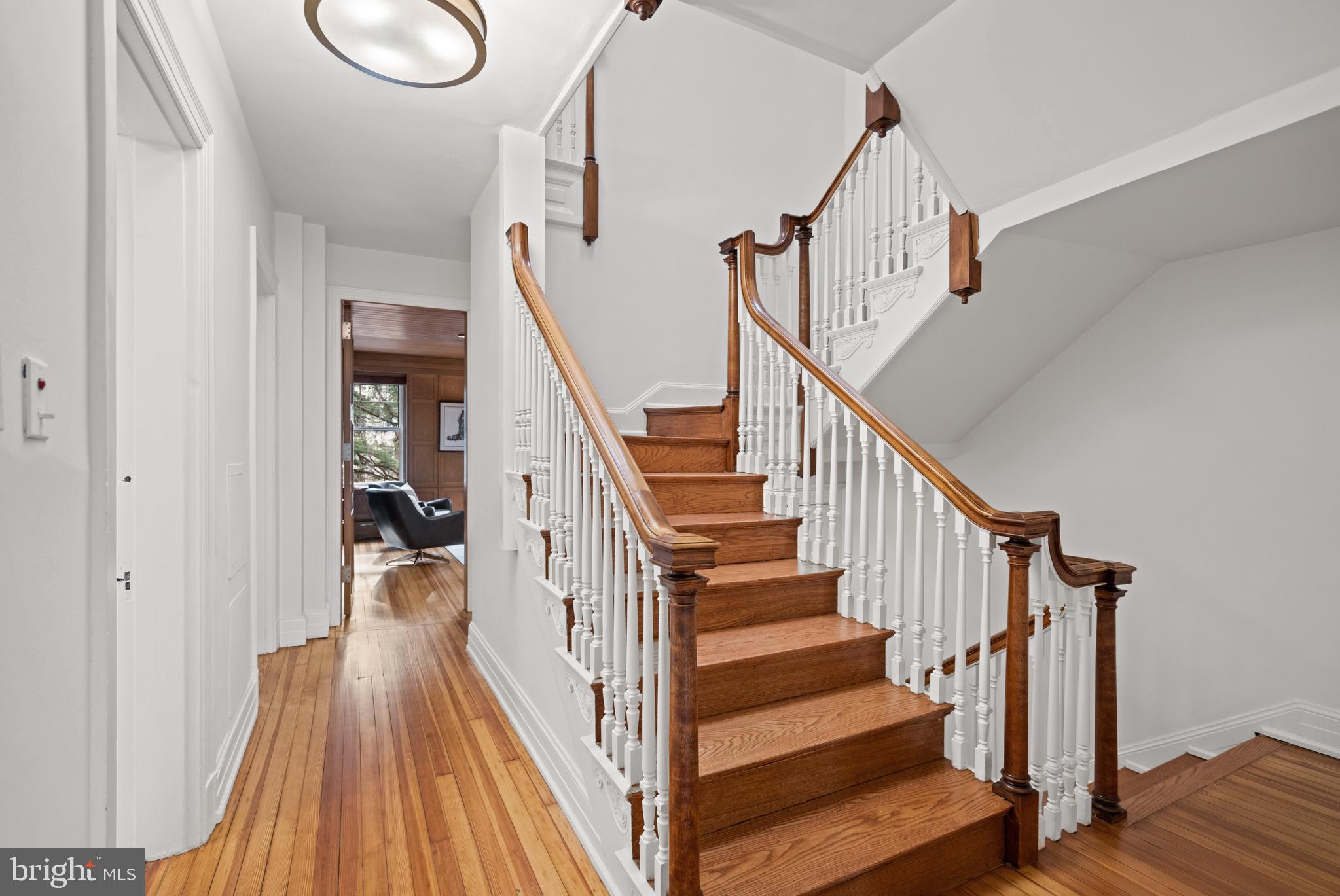 2214 WYOMING AVENUE NW