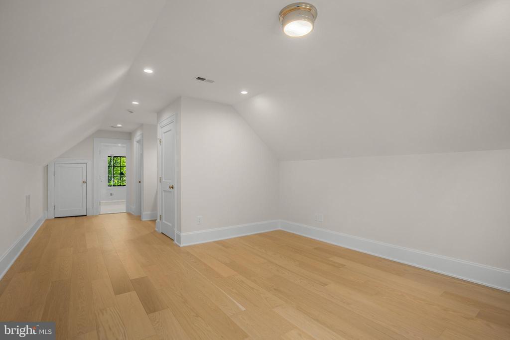 2710 36TH STREET NW