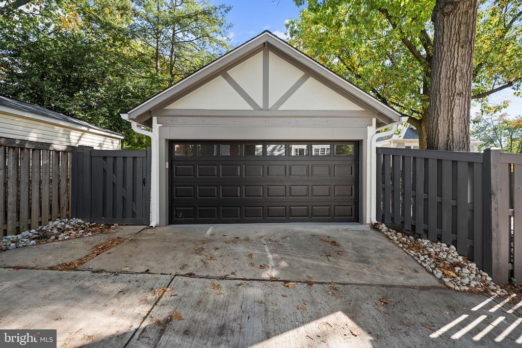 2602 36TH PLACE NW