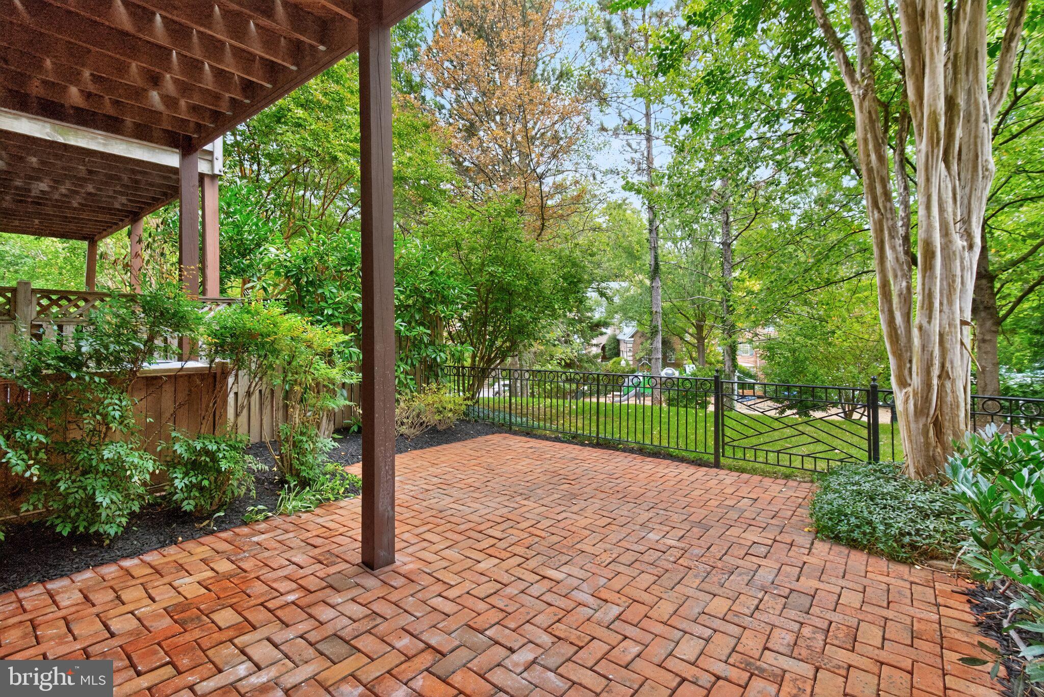 4015 MANSION DRIVE NW