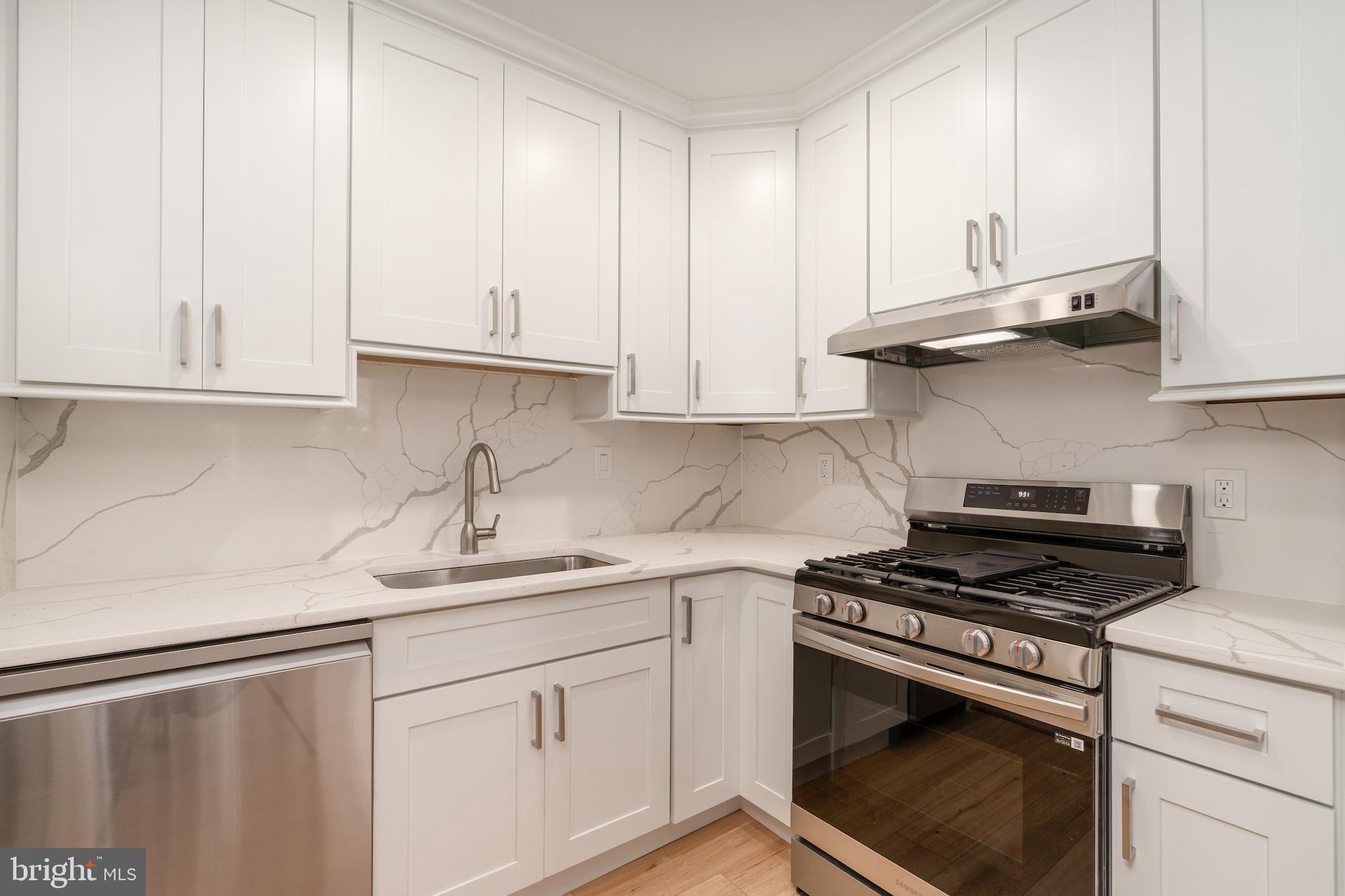 523 CONSTITUTION AVENUE NE 3