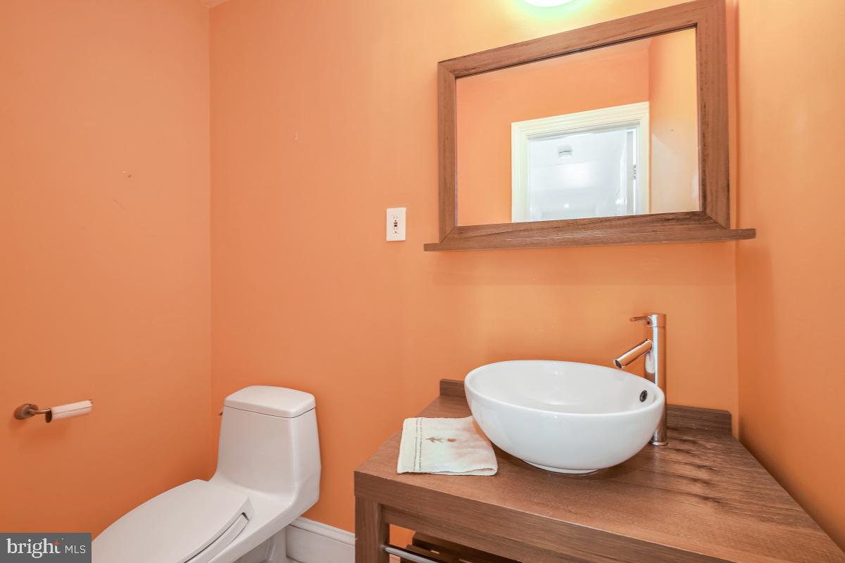 3927 GEORGETOWN COURT NW